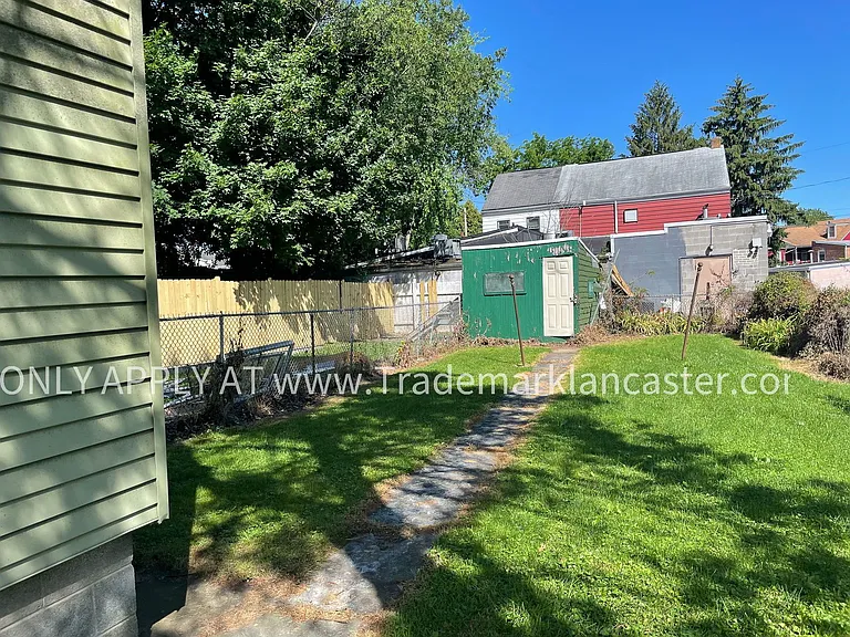 763 Manor St — Photo 5