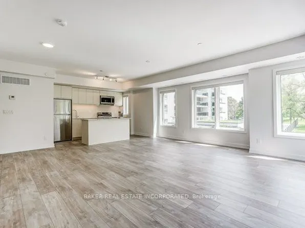 31 Farmstead Rd #146, Toronto, ON M2L 2X2