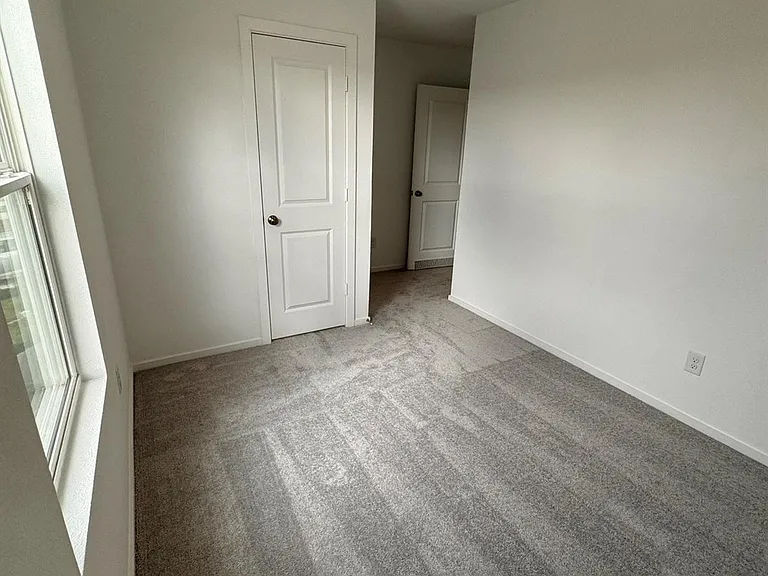 21483 Carosella Dr — Photo 10