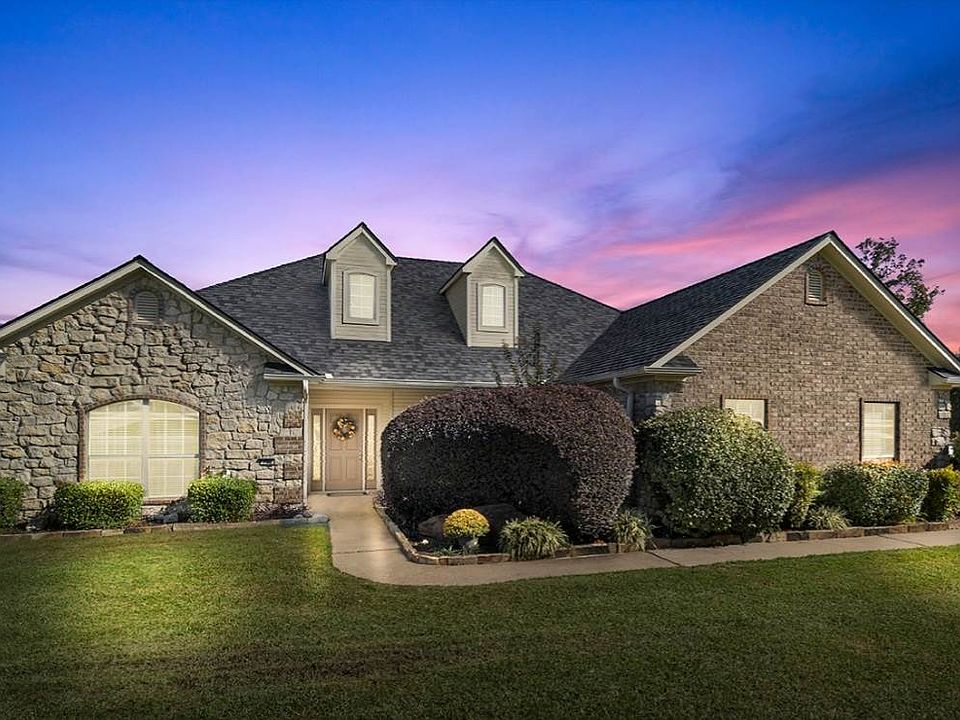 1st image of 170 Towering Oaks Ln
