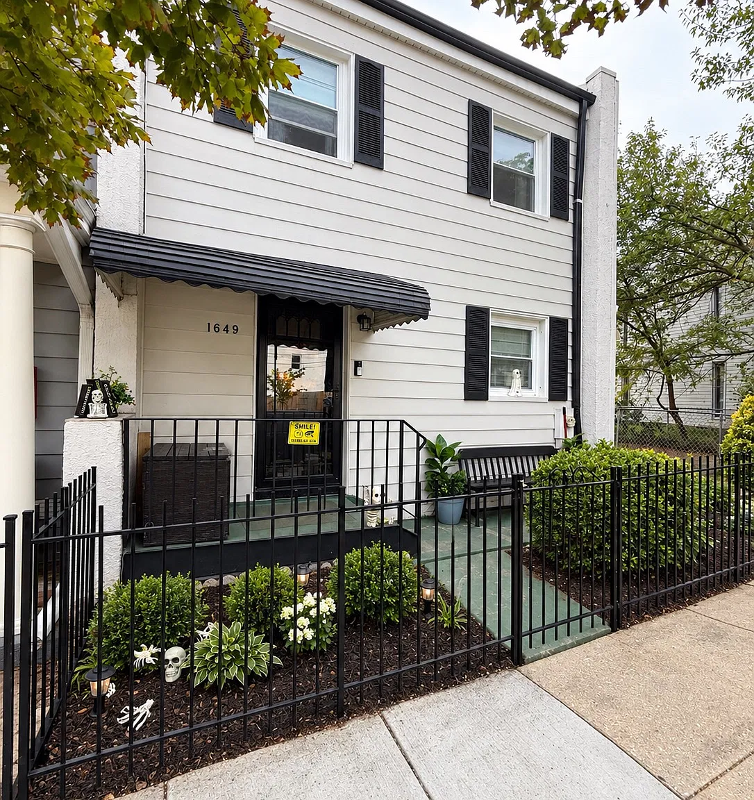 11th Pl NE, Washington — Photo 1