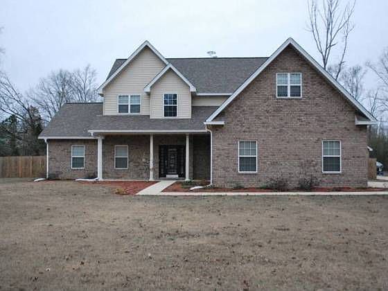 1st image of 380 Honeysuckle Dr