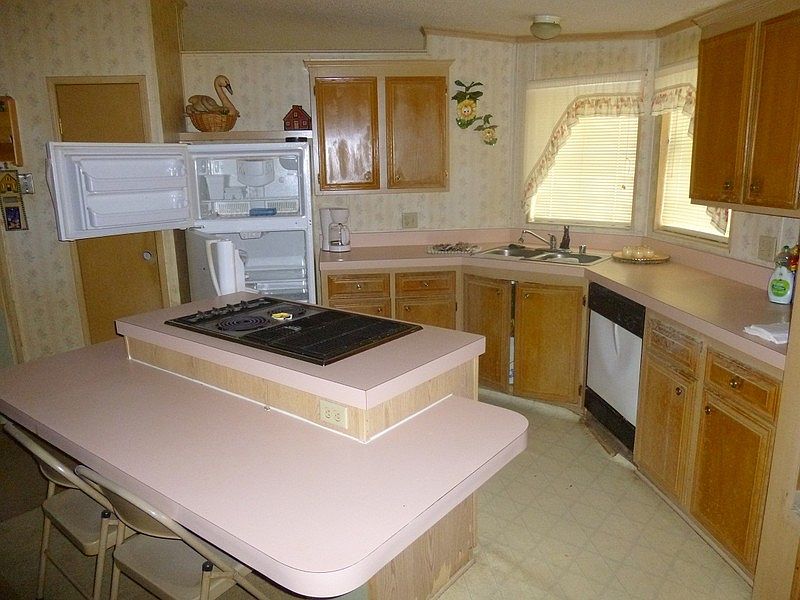 1st image of 8775 20th St Lot 400