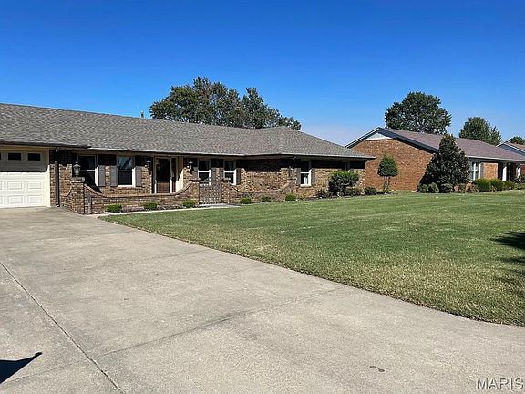 2nd image of 116 Bradford Pl