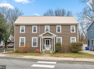 24 W David St, Frederica, DE