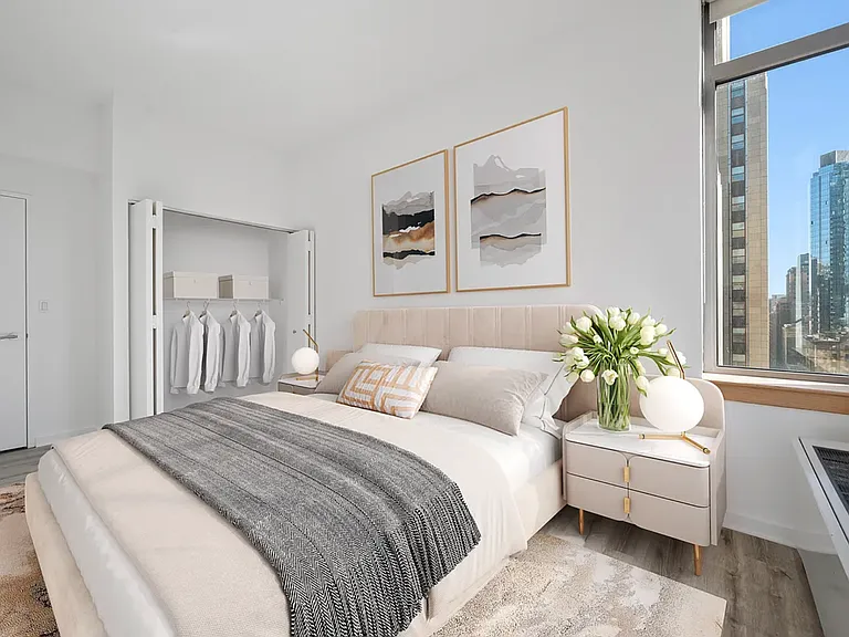35 W 33rd St #20D — Photo 4