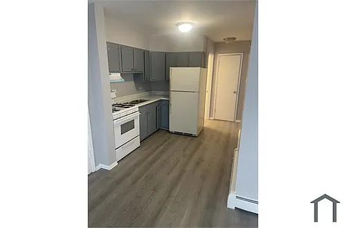 453 E 107th St #212 Photo 1