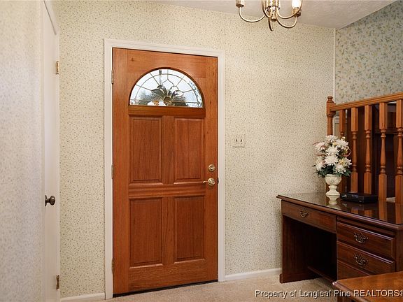 5th image of 810 Acmar Cir