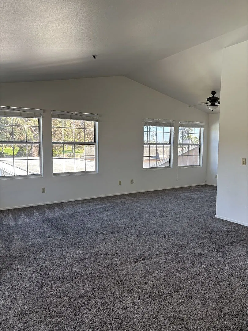 2 Bedroom/1.5 Bathroom Available Now in Private Community! — Photo 2