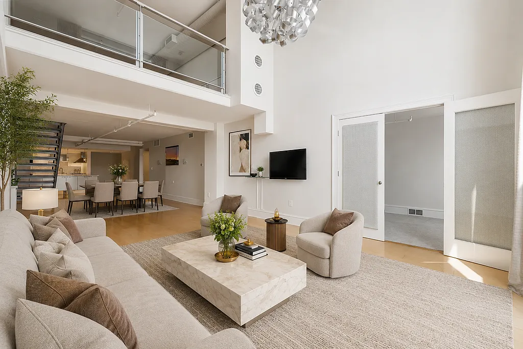 2 bed, 2.5 bath, 2351 sqft, $8,300 — Photo 3