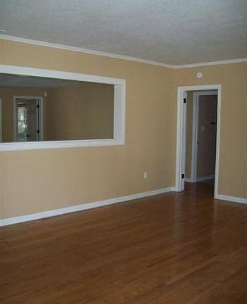 2nd image of 2004 Juliesse Ave