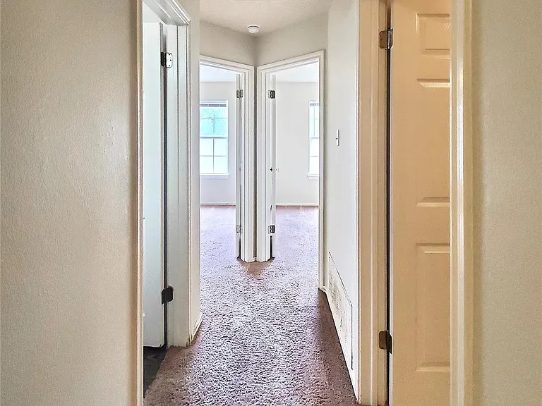 16715 Tomcat Dr — Photo 18