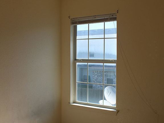 5th image of 4400 Jeff Scott Dr APT A