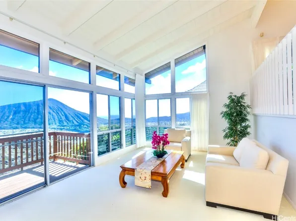 1017 Kalahu Pl, Honolulu, HI 96825