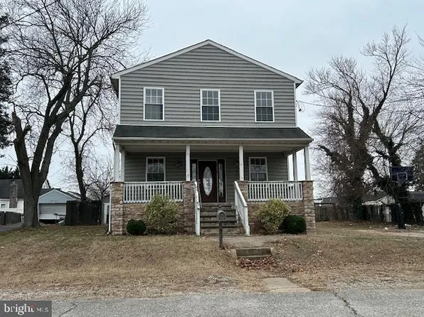 8424 Smallwood Ct, Pasadena, MD 21122