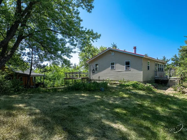 5567 N Mill Creek Rd, Scales Mound, IL 61075