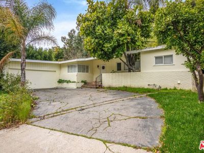 1555 San Ysidro Dr, Beverly Hills, CA, 90210