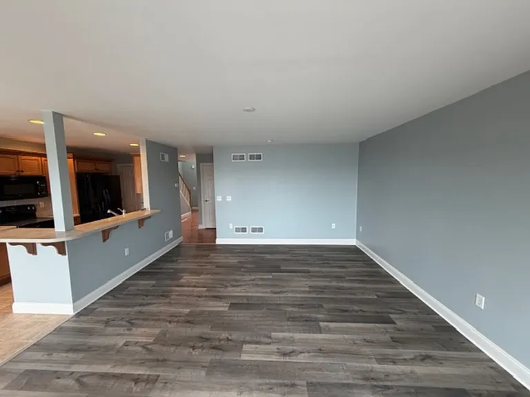 785 Oak Leaf Ln — Photo 4