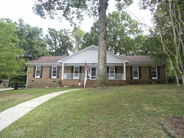 1st image of 16434 Beech Hill Dr