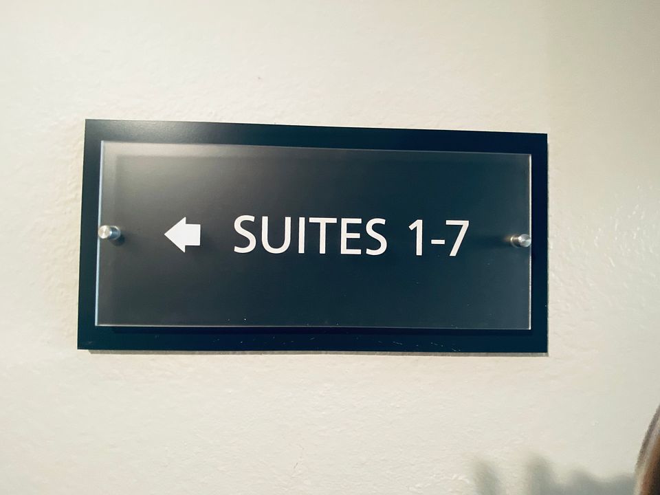 Westgate Avenue Suites