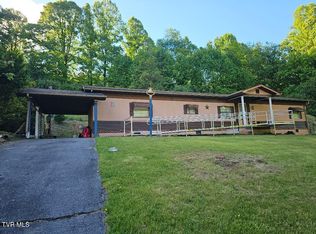 2056 Honey Camp Rd, Clintwood, VA 24228