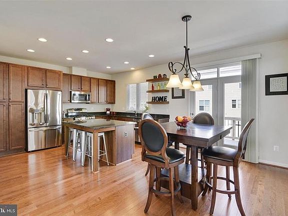 5th image of 20861 Ashburn Heights Dr