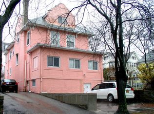 38 Overlook St, Mount Vernon, NY 10552