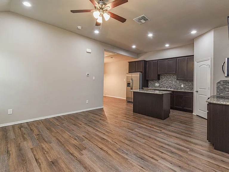 15627 Sycamore Dr — Photo 10