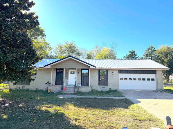 513 Willow Ln, Mountain Home, AR 72653