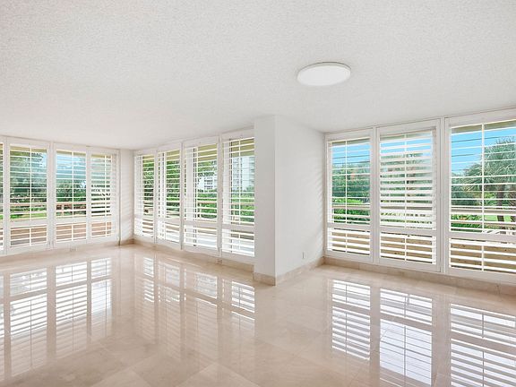 5th image of 4101 N Ocean Boulevard #109