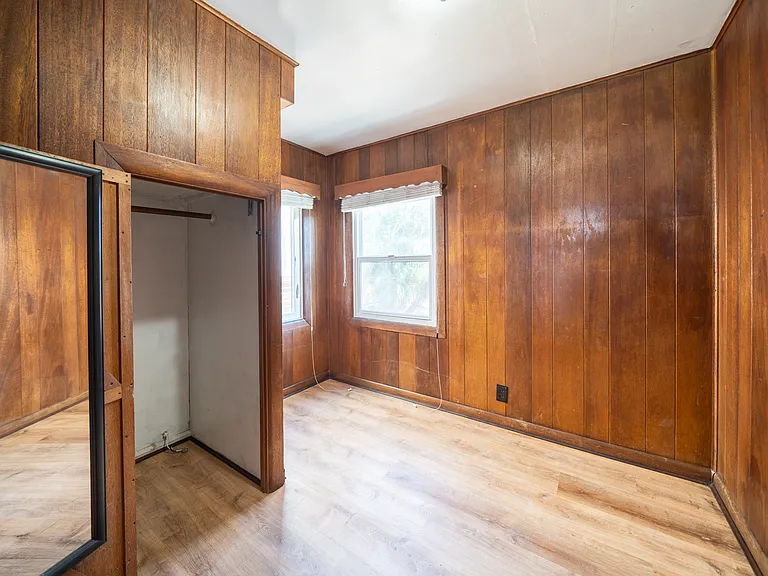 168 Elder Ave — Photo 22