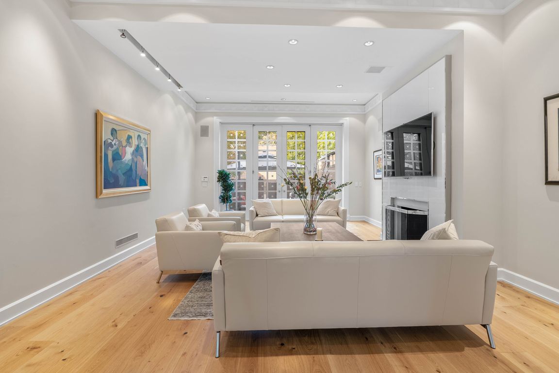 next background image