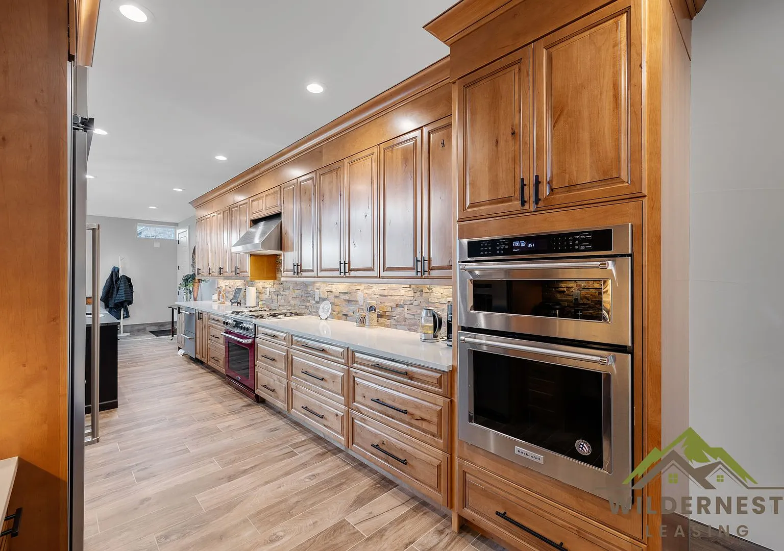 Stunning Luxury Mountain Home with Panoramic Views — Photo 4