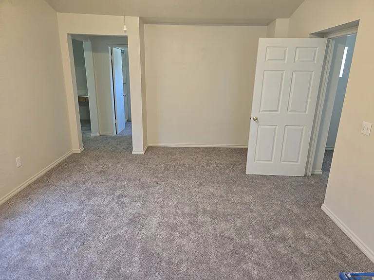 934 Billie Jean St — Photo 8