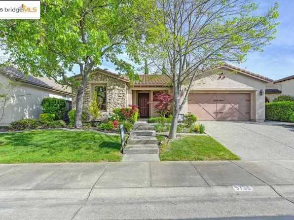 5736 Palmera Ln, Sacramento, CA 95835