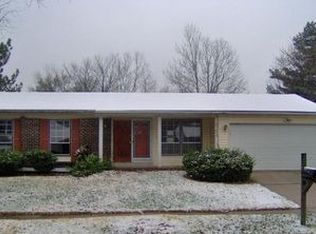 6354 Coventry Dr, Florissant, MO 63033