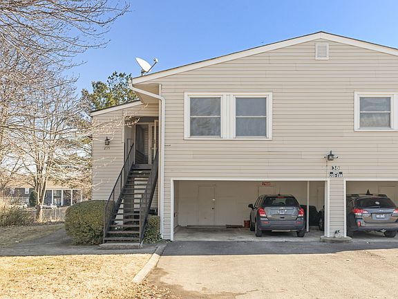 2nd image of 810 Bellevue Rd APT 235