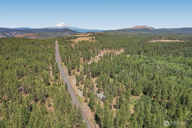 3rd image of 2 Boardman Way