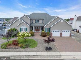 30 Centerboard Dr, Bayville, NJ 08721