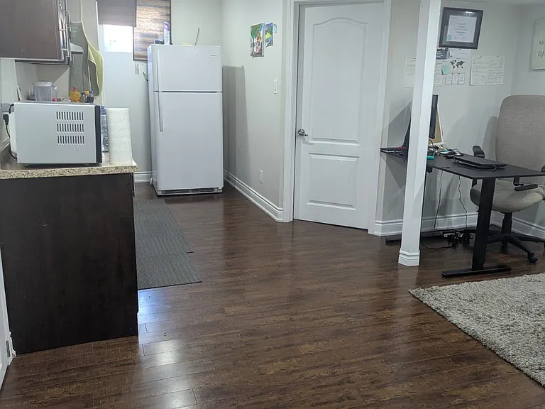 1211 Clifford Point #BASEMENT — Photo 6