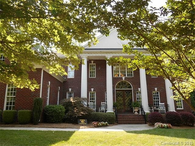 1st image of 2550 Gleneagles Dr