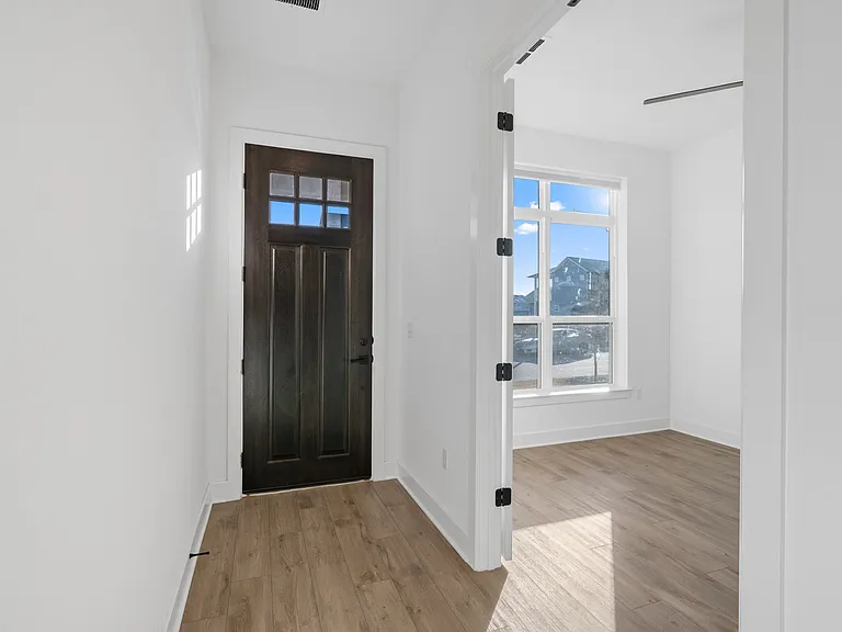 5902 Rangeland Rd — Photo 3