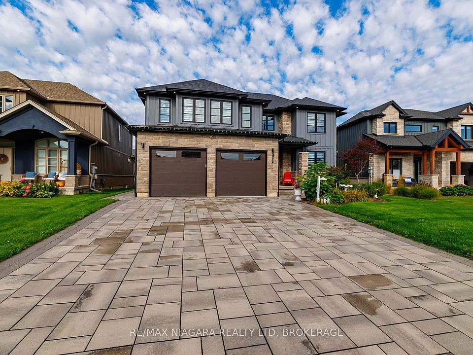 1st image of 3603 Canfield Cres