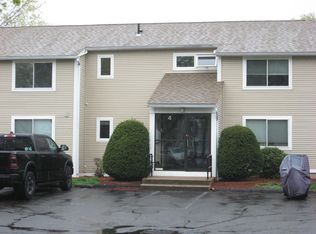 4 Arbor Way APT B, Holyoke, MA 01040