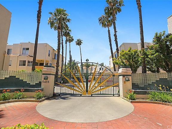 2nd image of 5455 Sylmar Ave APT 1406