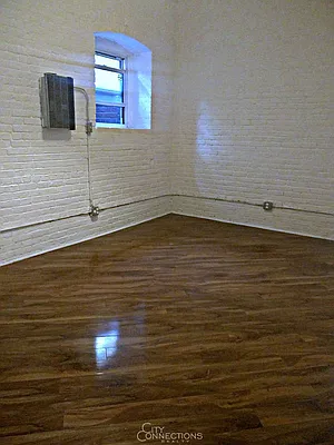 Rented by City Connections Realty | media 31