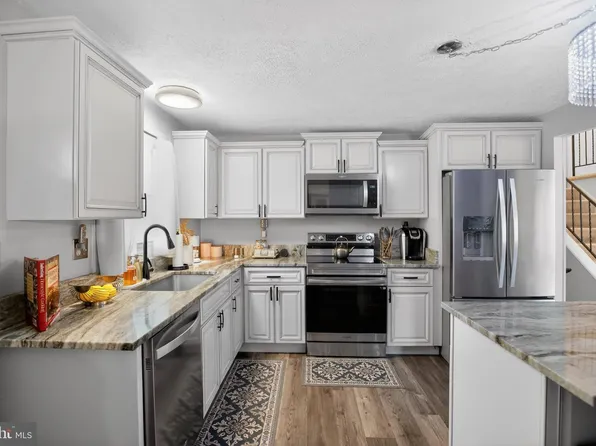 2413 Pinefield Rd, Waldorf, MD 20601