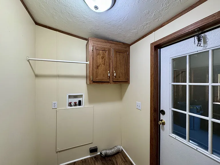 229 Bateman Ln — Photo 22