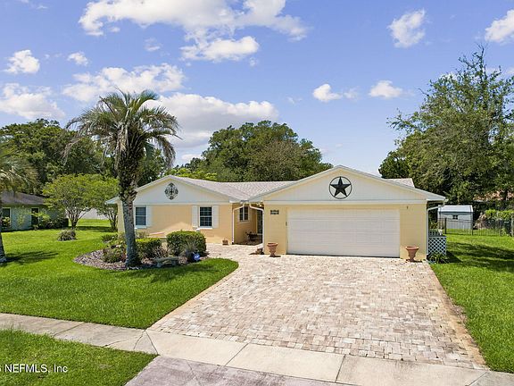 2nd image of 995 ALCALA Drive