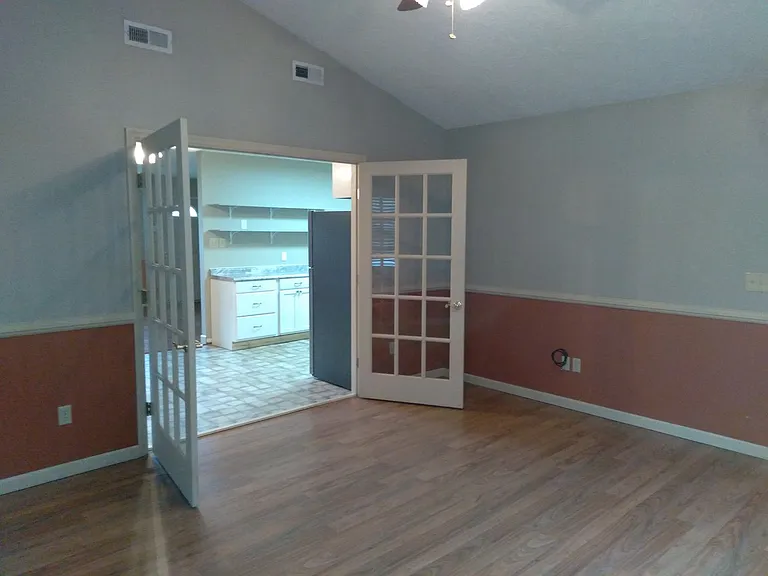 307 Kyle Dr — Photo 7